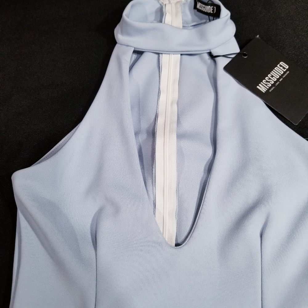 Missguided light blue sleeveless halter dress. Size 4 - Picture 6 of 15